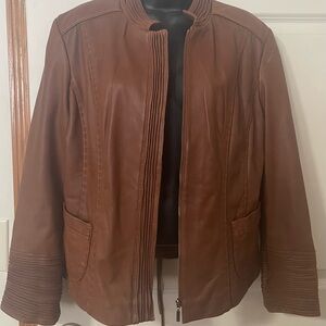 Leather jacket - med weight, beautifully detailed & fully lined